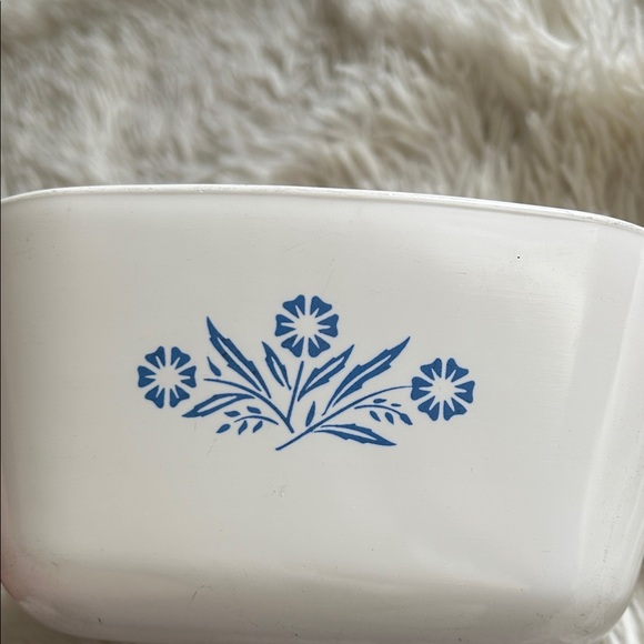 White Blue Floral Baking Dish, 7 cup corning ware vintage collector cornflower - Picture 8 of 8